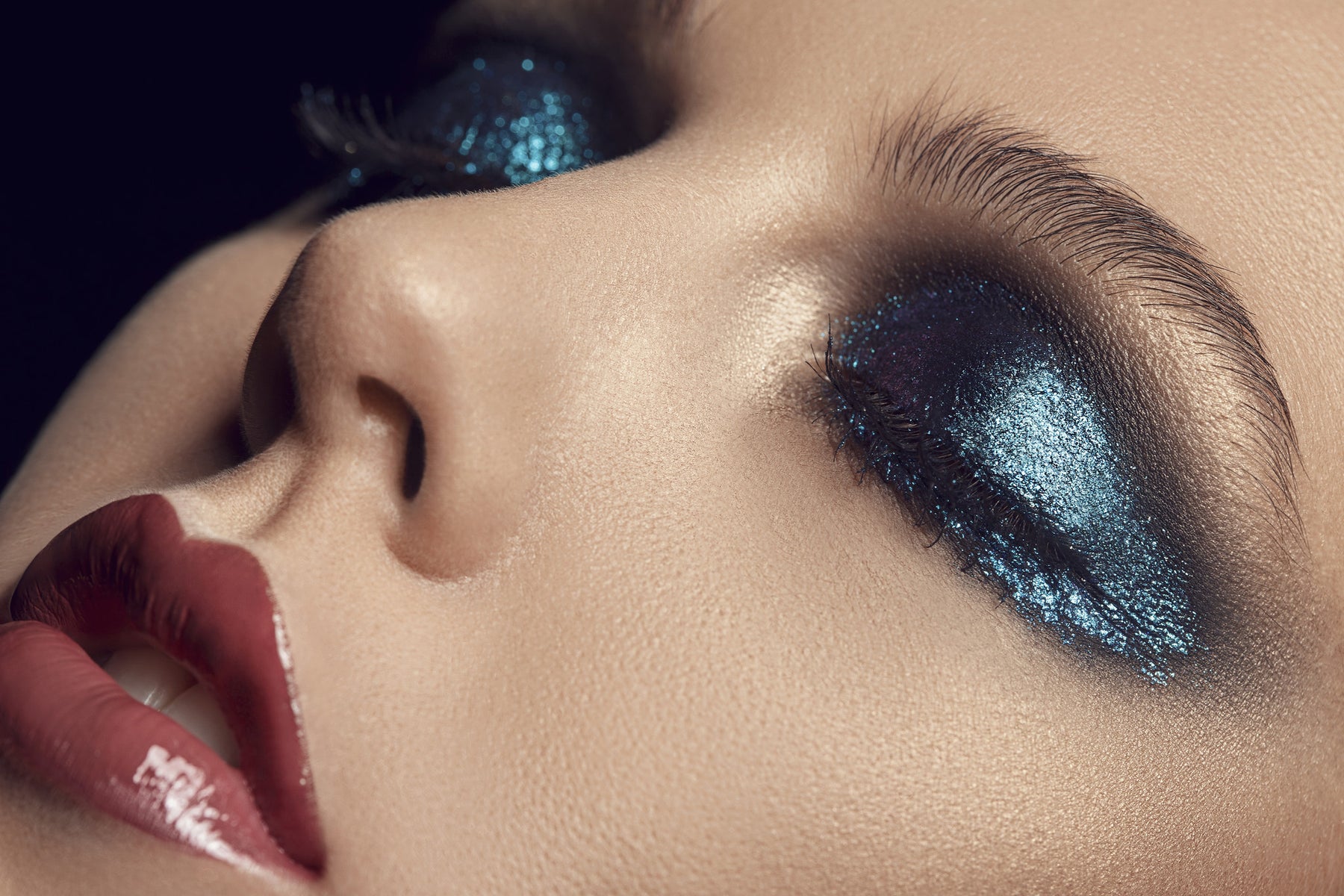 Gothic Makeup Eyes – Moon Cosmetics